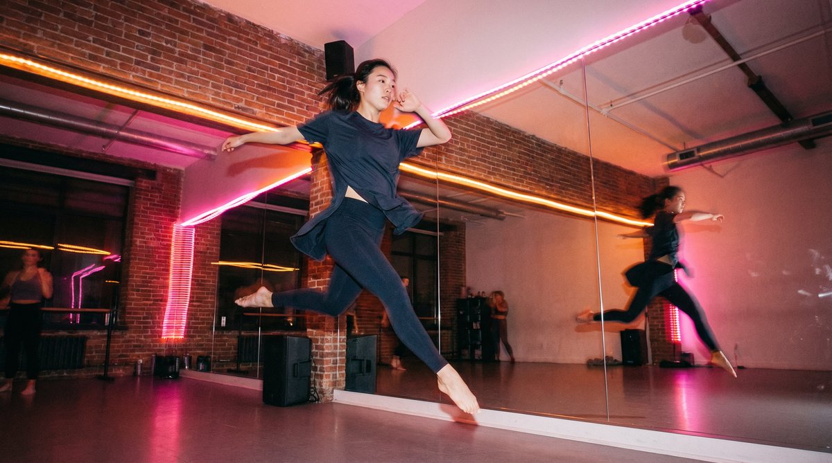 蓝导航动漫舞蹈视频